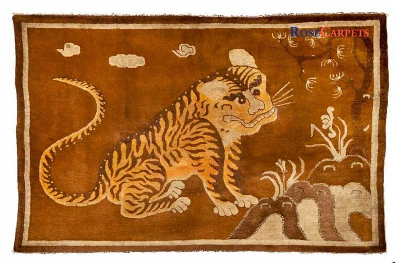 Tappeto Tibetano Disegno con tigre annodato in orizzontale, primi ‘900 Misure: 177×113 cm Codice: 2719