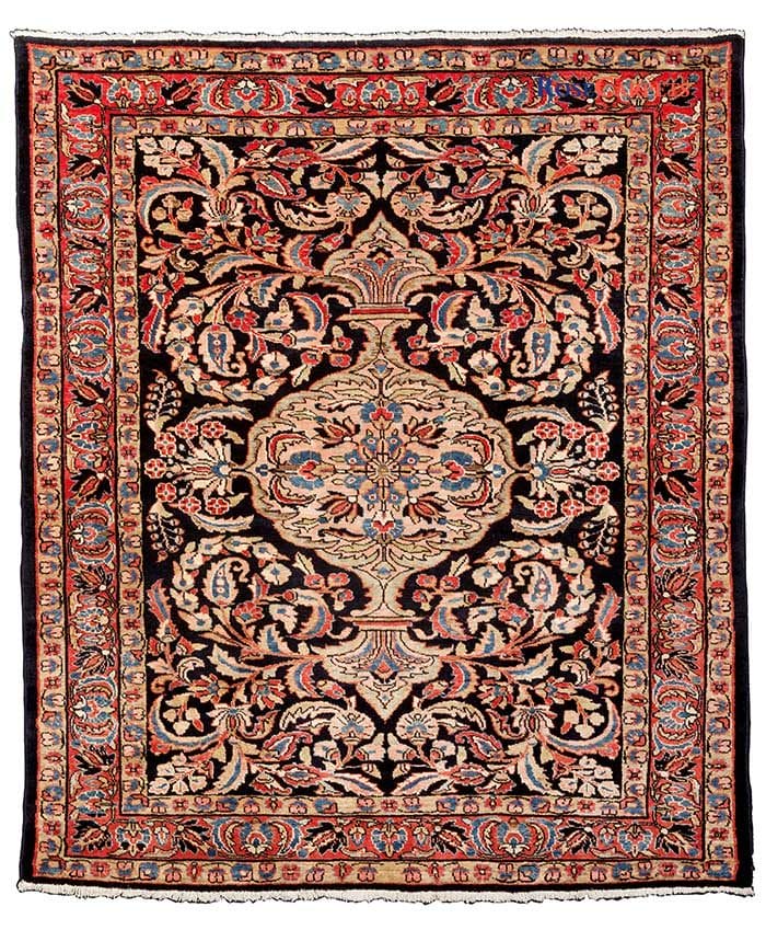 Tappeto Lilian – Area di Arak – Iran – Lane vellutate e lucenti per questo tappeto in ottimo stato di conservazione Misure: 192×165 cm Codice: 977